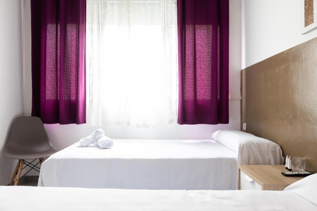 Pension Galicia Canovellas Экстерьер фото