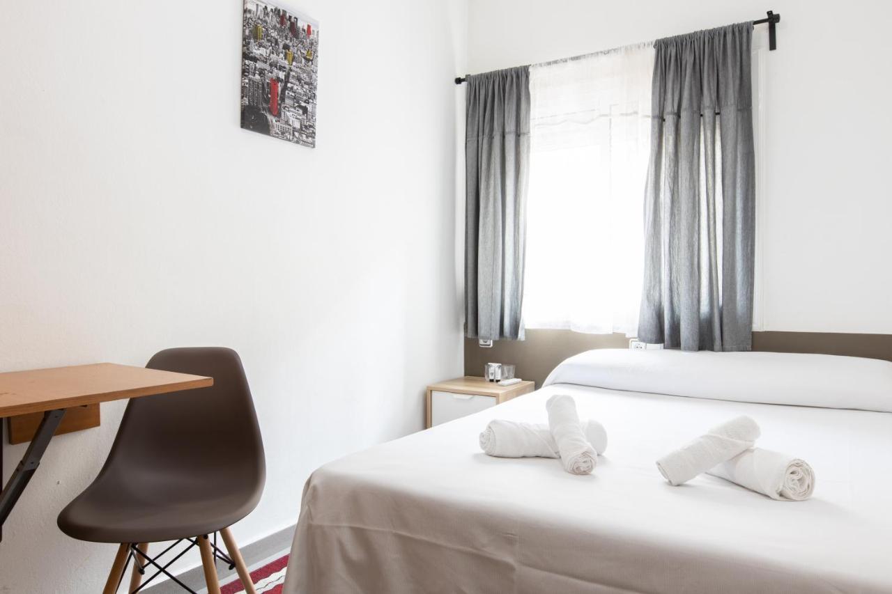 Pension Galicia Canovellas Экстерьер фото