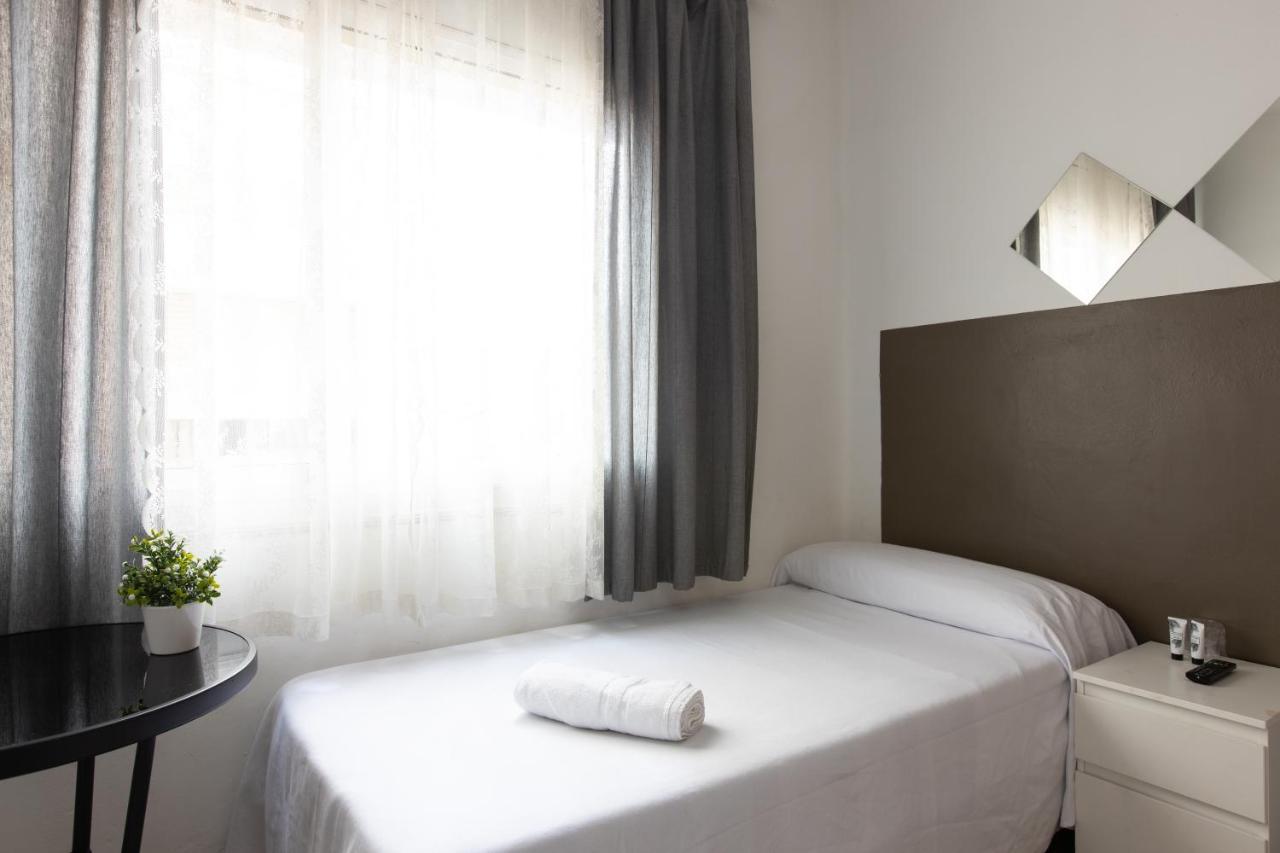 Pension Galicia Canovellas Экстерьер фото