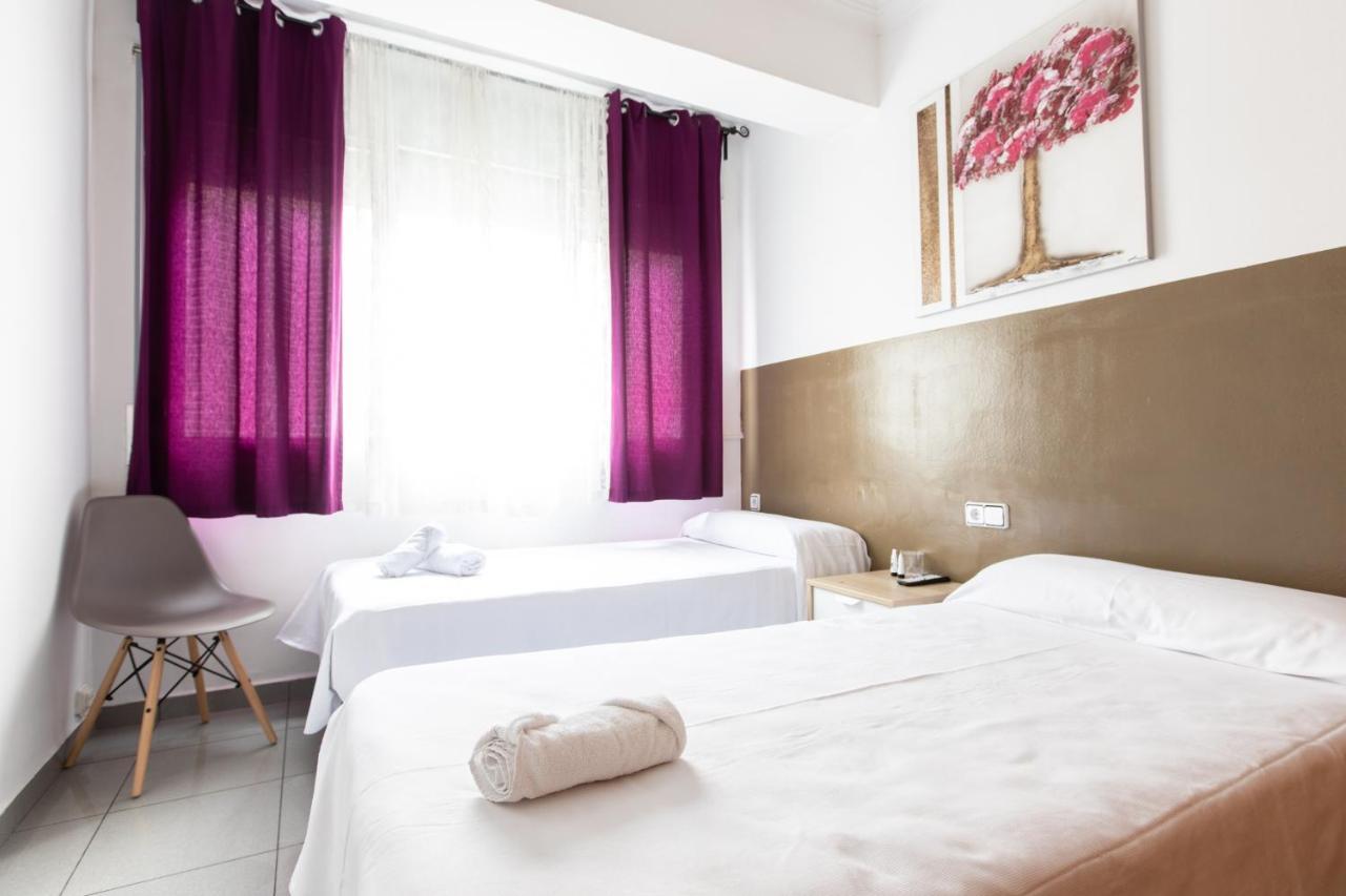 Pension Galicia Canovellas Экстерьер фото